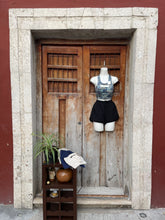 Translation missing: es.sections.featured_product.gallery_thumbnail_alt