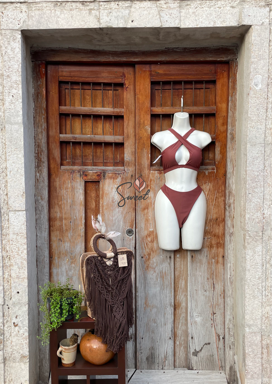 Conjunto de Traje de Baño "Cruce Elegante"