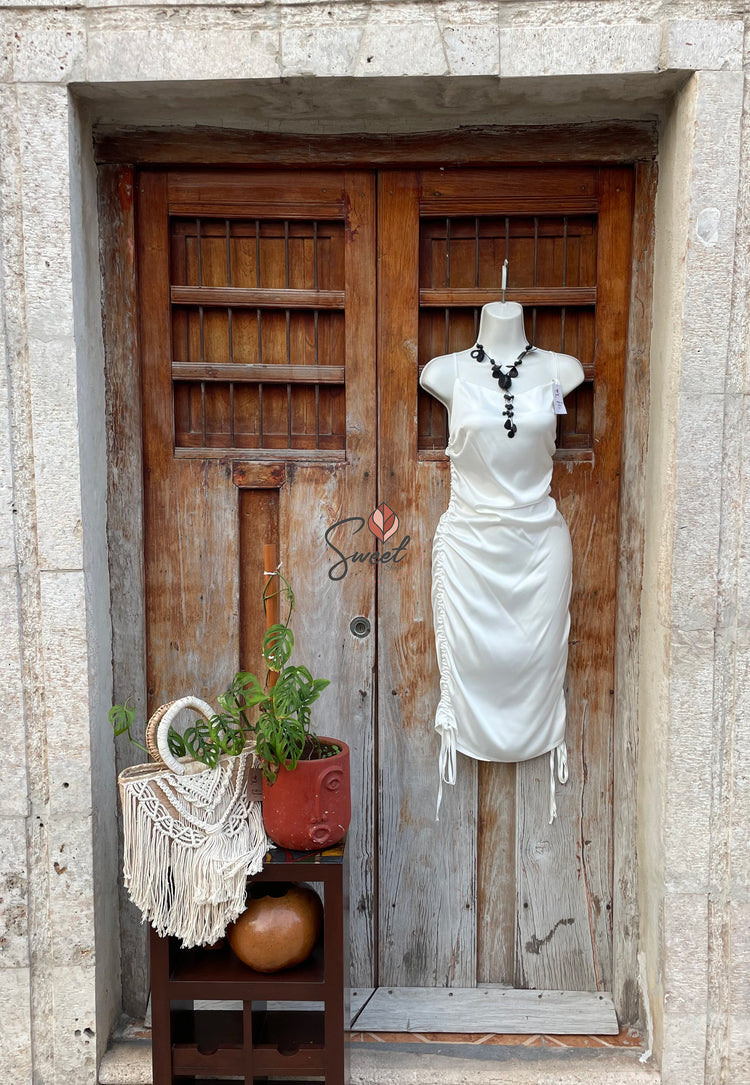 Vestido Satín con Jaretas