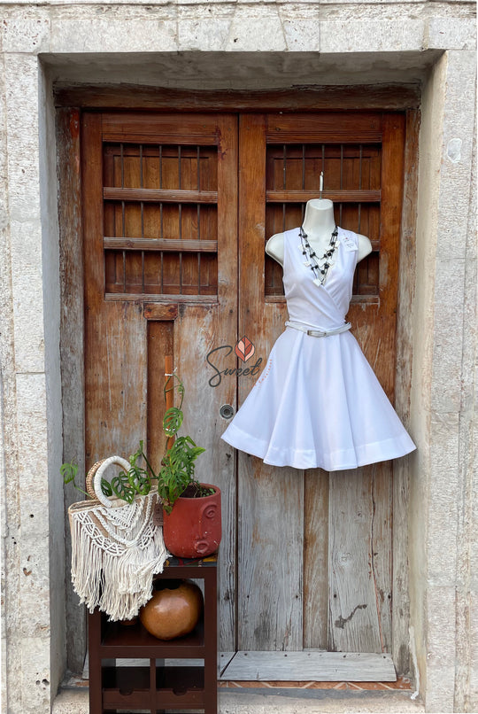 Vestido con Cinturón