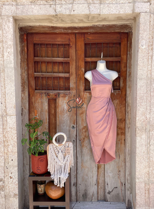 Vestido Satín Simétrico