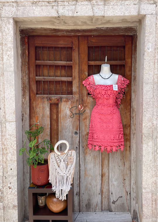 Vestido Campesino de Encaje