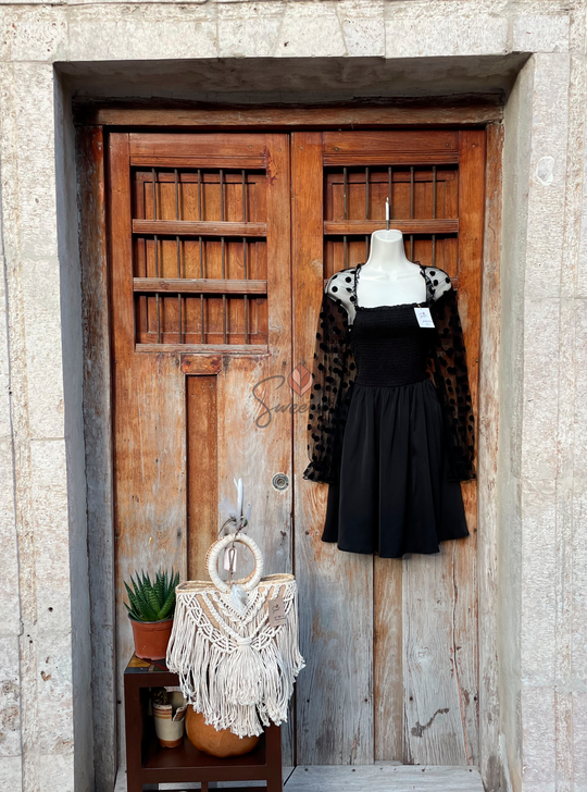 Vestido Manga Transparente